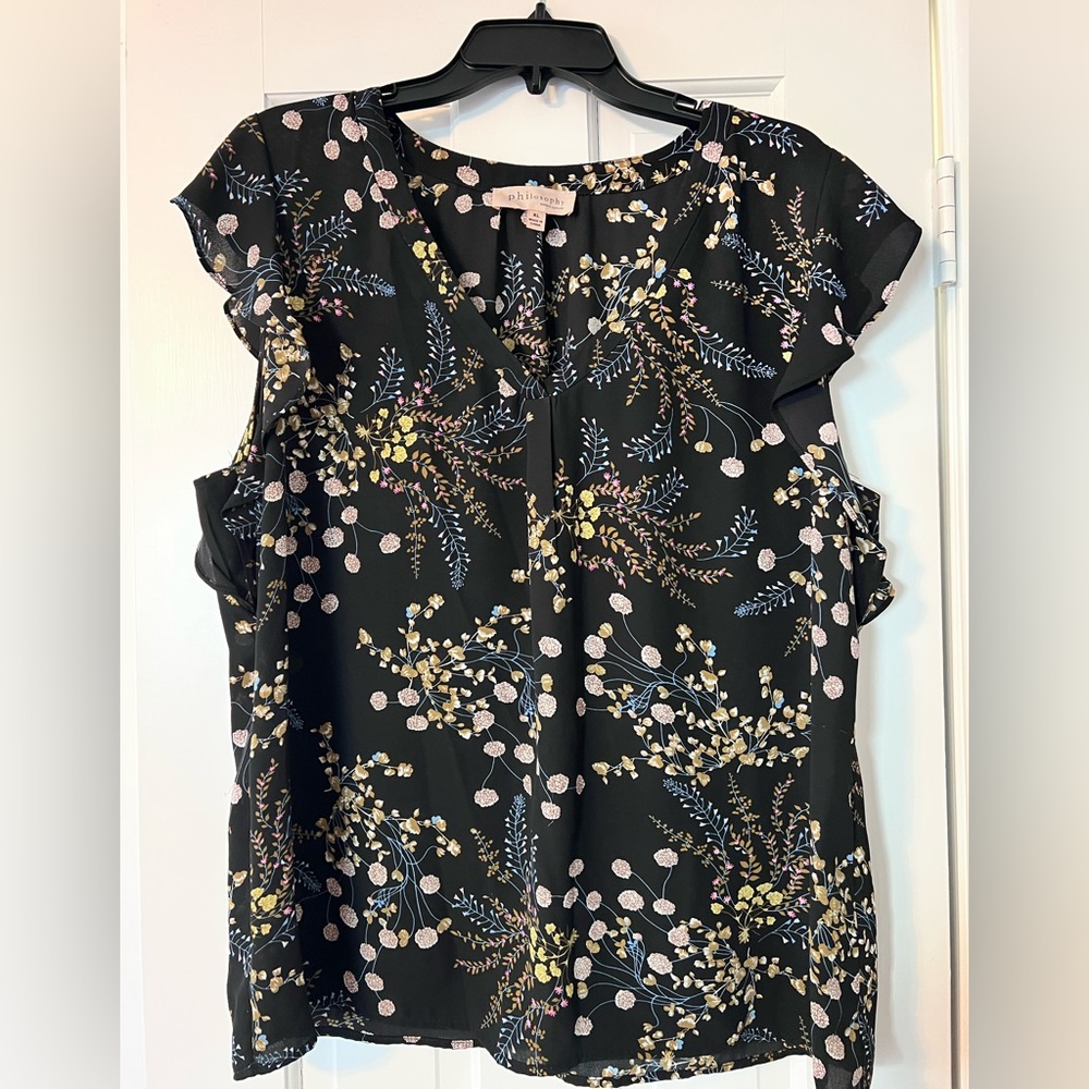 Philosophy Black Floral Ruffle-Sleeve V-Neck Blouse - XL